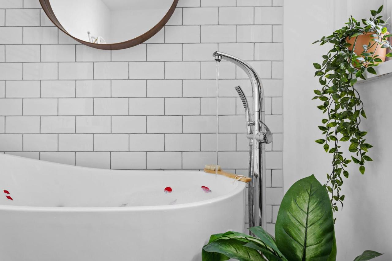 Flat 2 Fairfax Place - Modern Stylish Flat With Plenty Of Charm In Central 다트머스 외부 사진