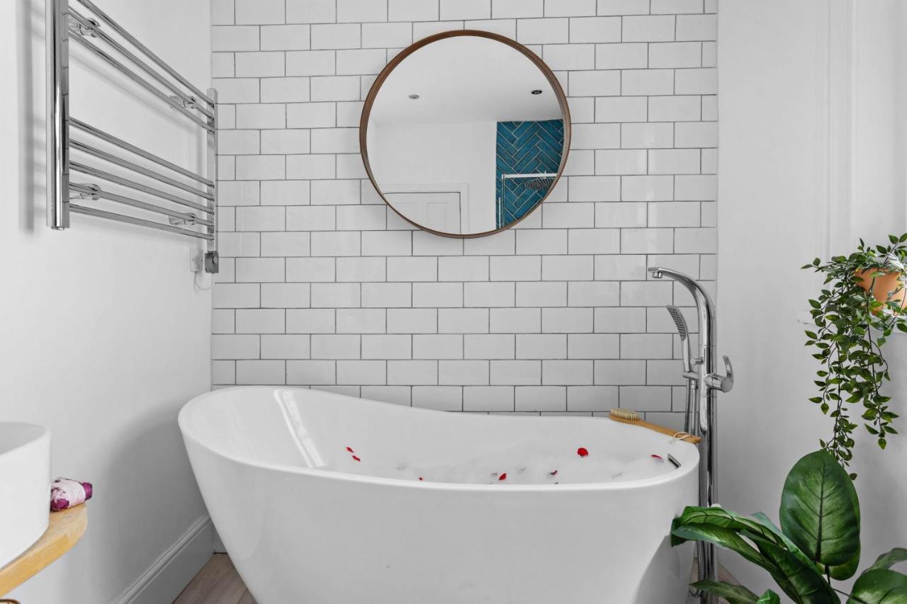 Flat 2 Fairfax Place - Modern Stylish Flat With Plenty Of Charm In Central 다트머스 외부 사진